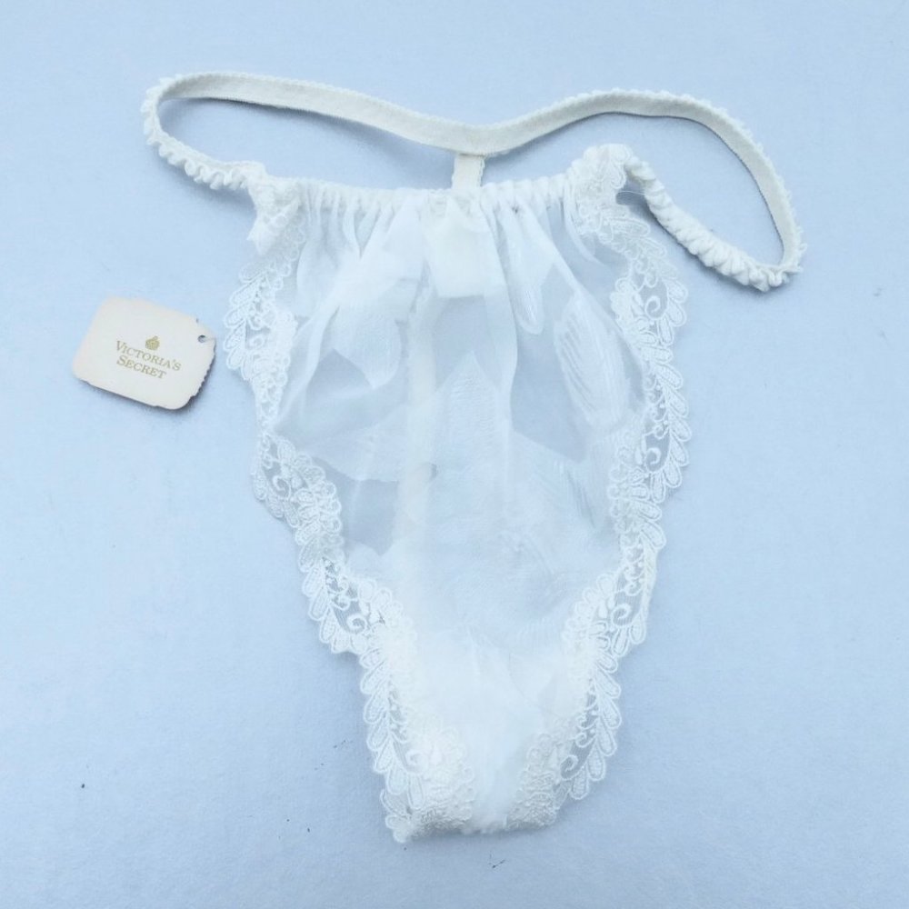 Victoria’s Secret Ivory Lace G String Thong T Back